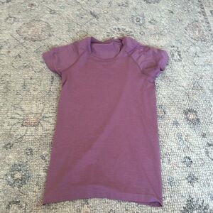 Lululemon Swiftly Tee , Size 4